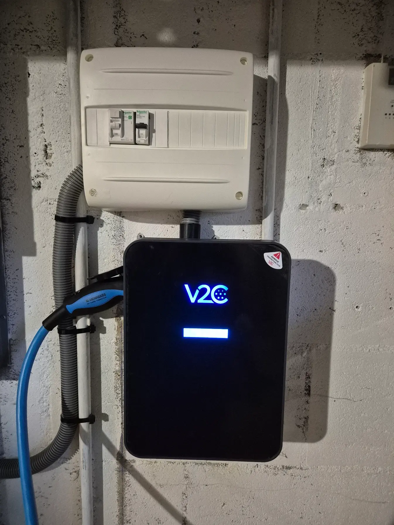 Borne de recharge installée à Quimper